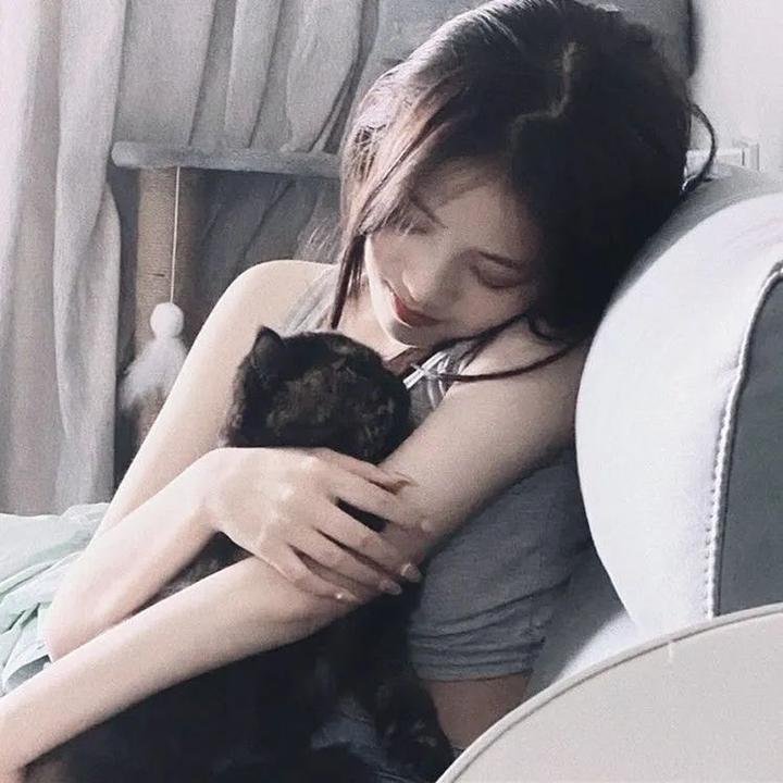 灵欲相通姊妹花